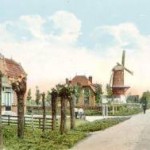 De Stationsstraat met Molen De Hoop (Historisch Genootschap Oud Soetermeer)