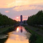 Zonsondergang bij de watertoren (Pim van Delft)