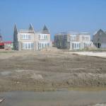 De tuinen bij het huizenblok