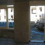 Kozijnen van keukenraam en voordeur (1)