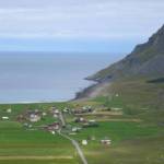 Unstad vanaf een heuvel gezien