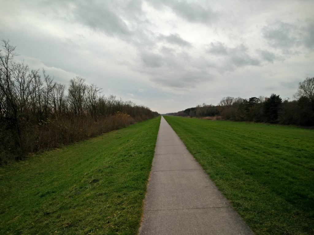 De dijk naast het Nuldernauw
