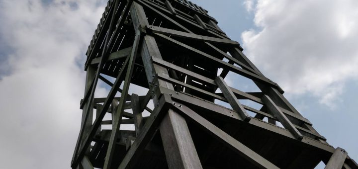De uitzichttoren de Emmapiramide