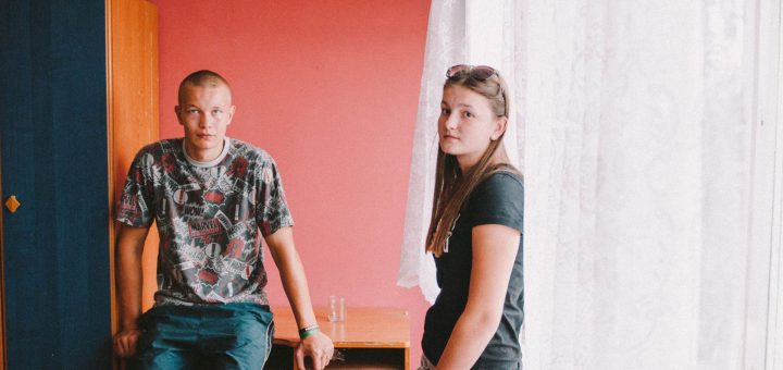 Film : Light As Feathers (2018)