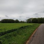 Na een stukje over een weg gelopen te hebben, langs een provinciale weg, hadden wij dit uitzicht.