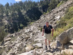 Ik op een leuk paadje