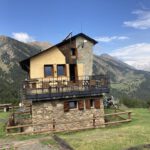 Een berghut op een fraaie plek