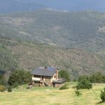 Een mooi uitzicht en een berghut