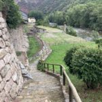 Het oude pad naar de oude zoutvelden