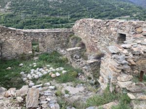 De restanten van een oude burcht