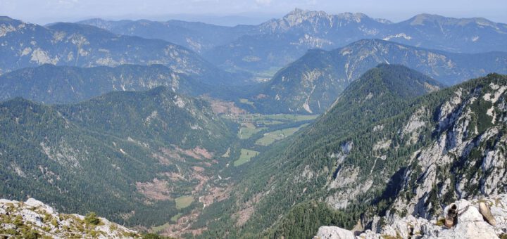 Uitzicht vanaf Debela Pec