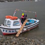 De plaatselijke ferry