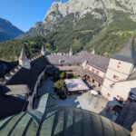 Uitzicht op de binnenplaats van Burg Hohenwerfen