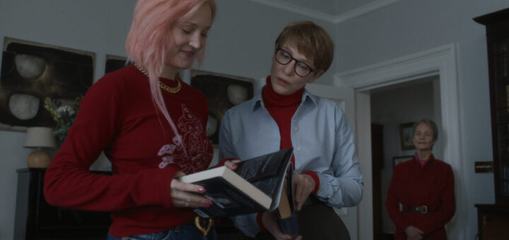 Film : Father Mother Sister Brother (2025)